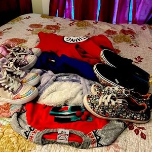 Kids bundle sweaters shoes size shoes 1.5 and 13 sweaters L - M teens shoes
